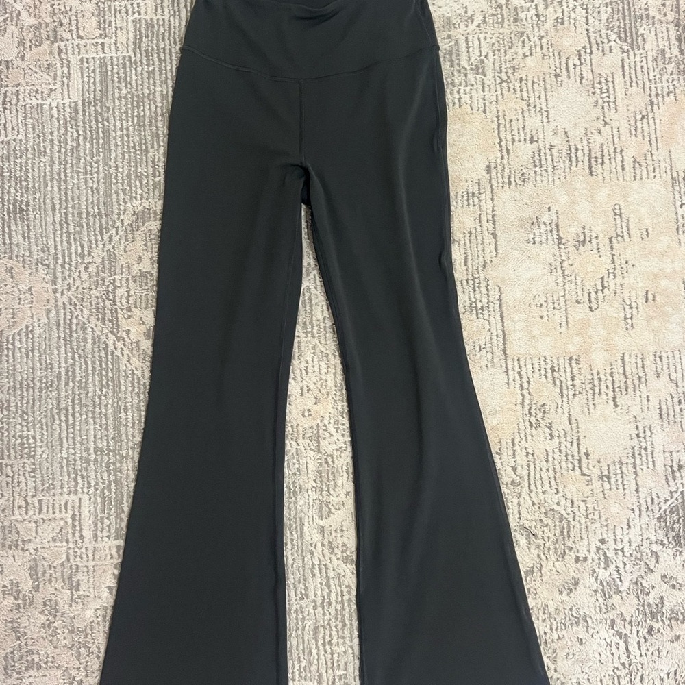 Euc lululemon groove align charcoal grey flare leggings size 8